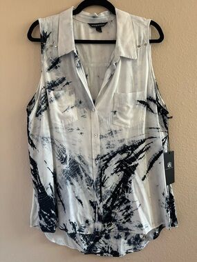 Rock & Republic Button Down Sleeveless Tie Dye Top